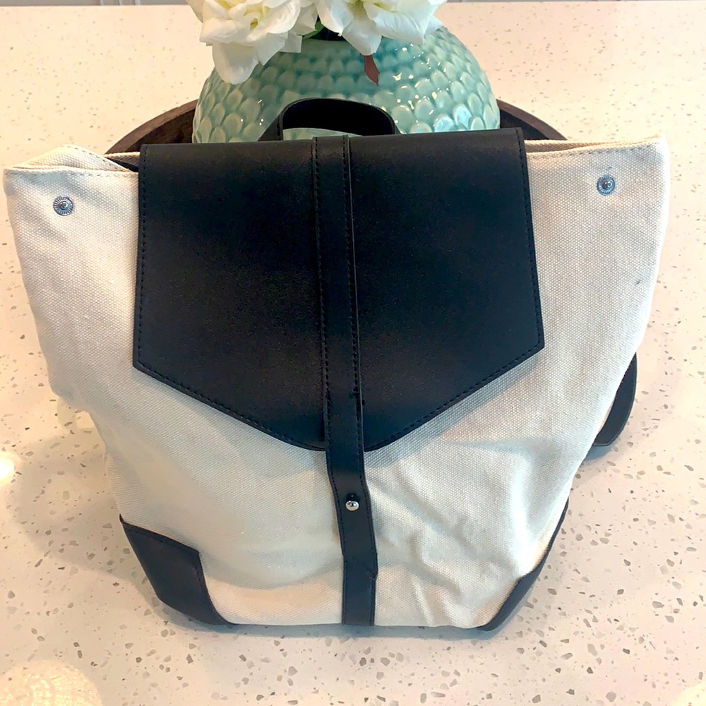 Deux Lux backpack